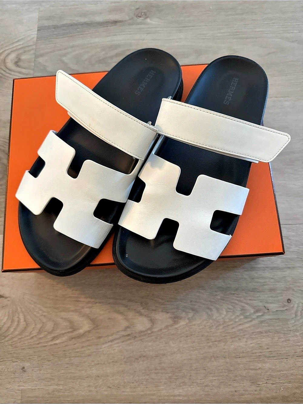 Hermès Chypre Sandal White & Black Sandals